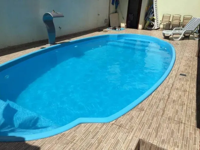 Piscina oval de 8M