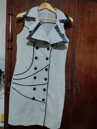 Vestido em alfaiataria - P