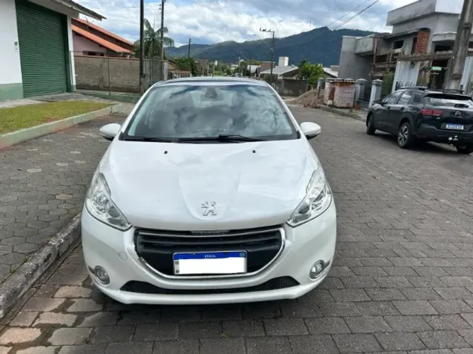 Peugeot 208 Griffe 1.6 Flex 16V 5P Mec. 2014