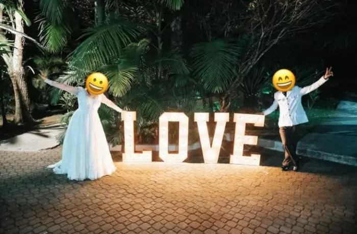 Venda Letreiro Love c/ Luzes