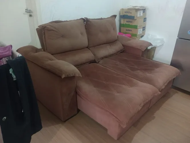 Sofá 2 lugares Com Encosto inclinável 