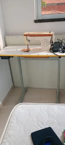 Máquina de custura