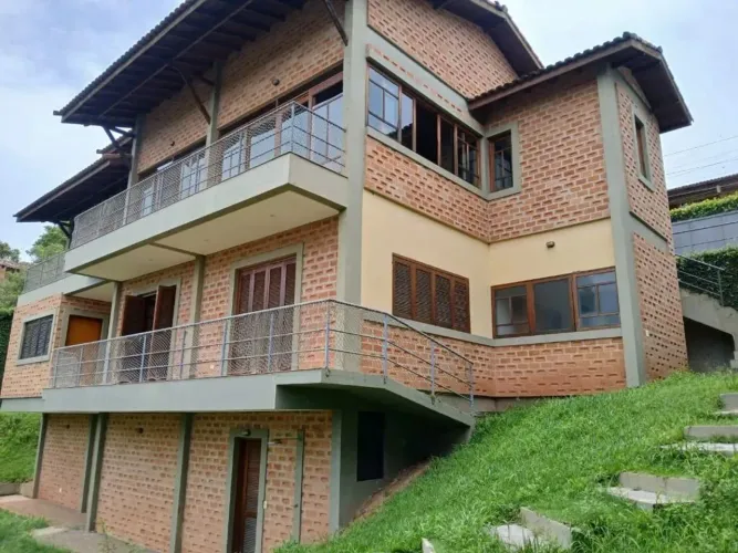 Casa com 4 dormitórios para alugar, 300 m² por R$ 10.000,00/mês - Vila Santo Antônio - Cot
