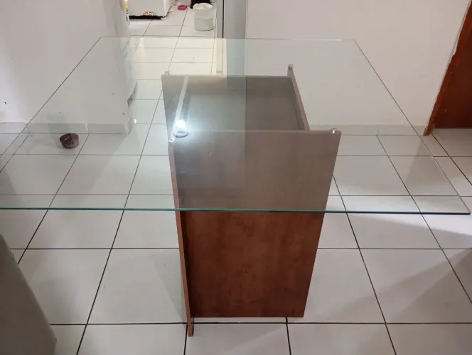 Mesa de vidro 90x90 8mm transplante 