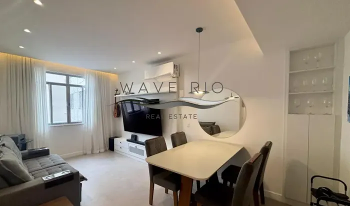 Apartamento para Venda em Rio de Janeiro, Copacabana, 2 dormitórios, 1 suíte, 2 banheiros,