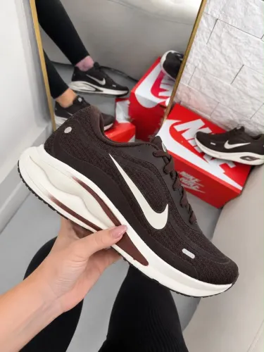NIKE JOURNEY RUN