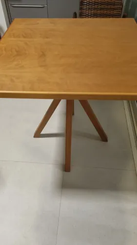 Mesa quadrada