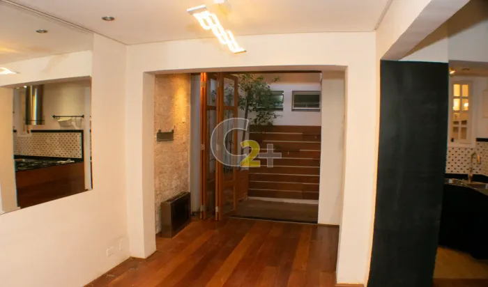 Casa de Vila à Venda em Pinheiros, 3 quartos sendo 1 suíte e 1 vaga