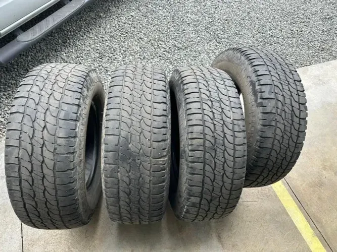 Pneus 265/70/16 Michelin