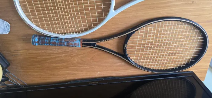 Vendo raquete de tenis wilson
