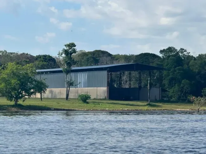 Terreno as margens do Laguinho do Tarumã com 5.000m²