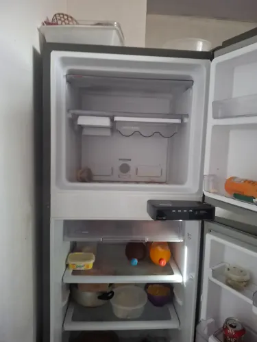 Vende-se geladeira