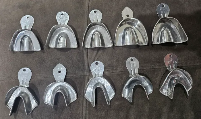 Vendo moldeiras totais de inox superior e inferior