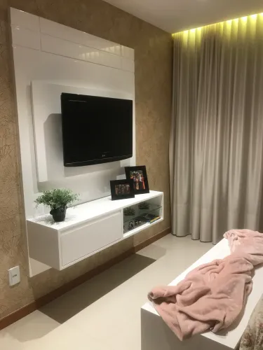 Painel de TV + Rack Suspenso Laqueado Branco 1,30m - Excelente Estado