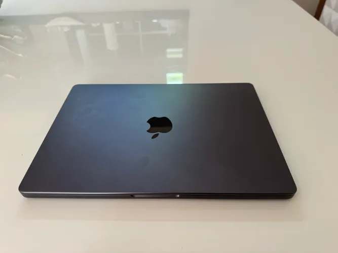 MacBook Pro M3 14? 18GB RAM 512GB SSD - Potente e Rápido?