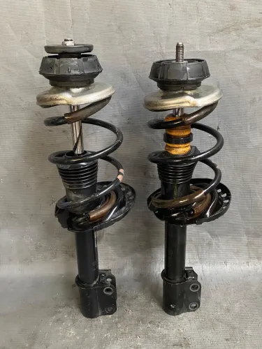 Par de Amortecedores com Molas Renault 1.0 3cc