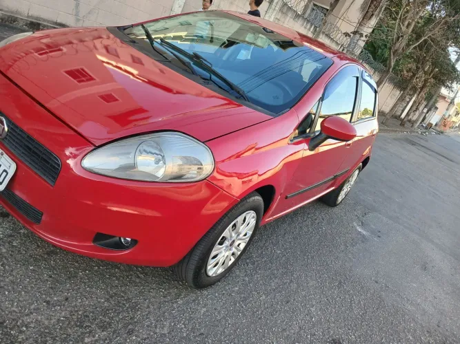 Fiat Punto Attractive 1.4 Fire Flex 8V 5P 2011