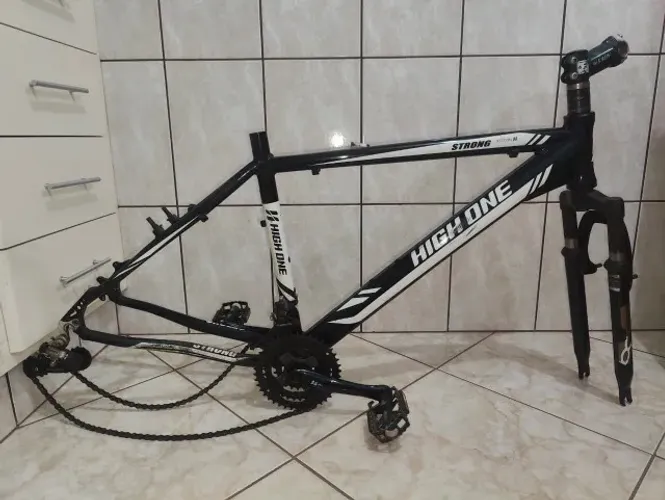Quadro Bike Alumínio Aro 26 High One Strong + Peças (Retirada)