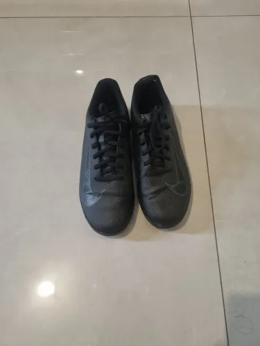 Chuteira mercurial vapor 16