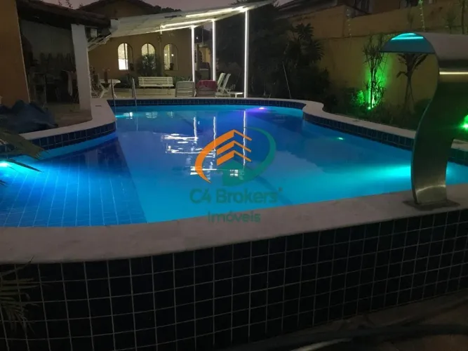 Casa em Rua em Vila Galvão - Guarulhos, SP