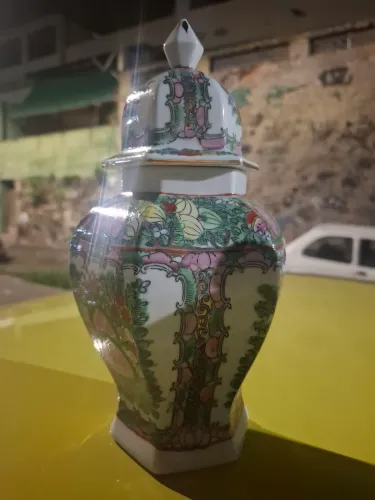 Vaso porcelana antigo louça