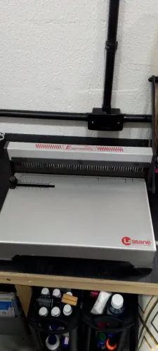 Encadernadora Lassane Espiramatic + espirais vários tamanhos