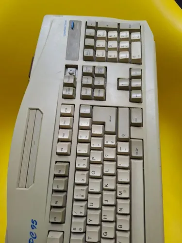 Dynacom Magic computer 95 clone de nes