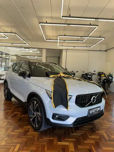 Volvo XC40 XC 40 T-5 Híbrido R-design 1.5 262cv FWD 2021