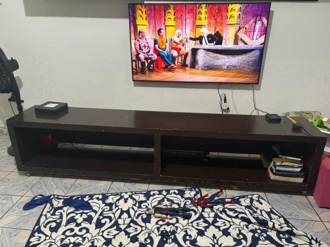 Vendo Rack em MDF barato 
