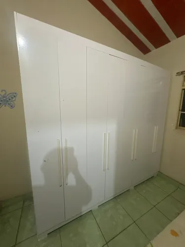 Guarda roupas super barato pra vender rápido
