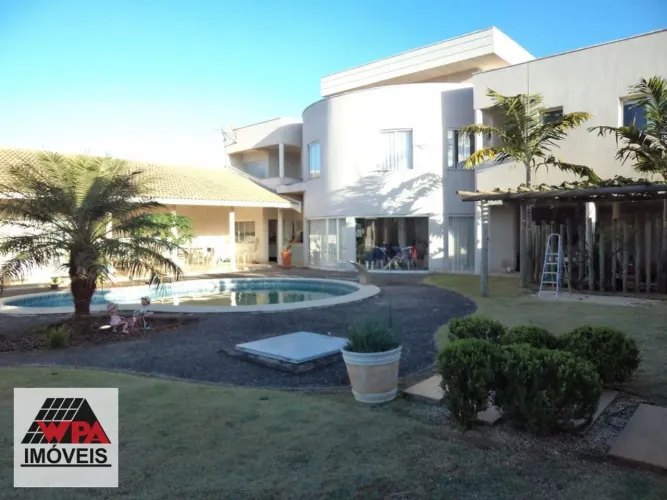 Casa à venda no Condomínio Estância Hípica em Nova Odessa