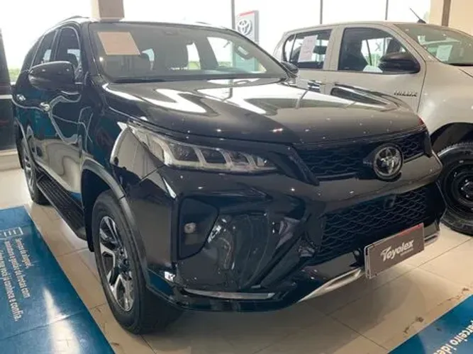 Toyota Hilux SW4 Diamond 2.8 TB 4X4 Die. Aut. 2024