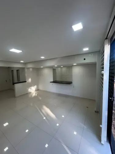Alugo Sala comercial Guarujá, ótima localização.
