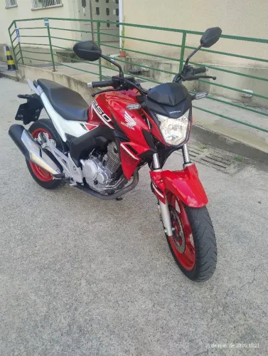 Vendo ou troco Twister novo de mais