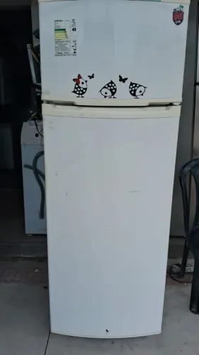 GELADEIRA 