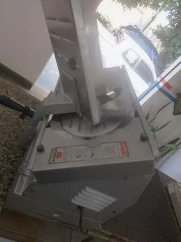 Fatiadora de frios Bermar BM 17