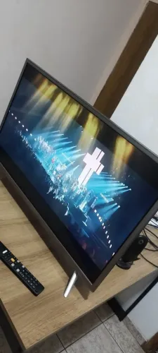 Tv smart TCL 32 polegadas semi nova 