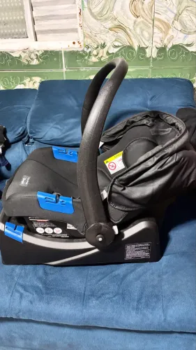 Bebê conforto e base para carro