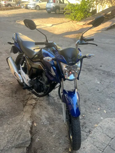 Titan 160
