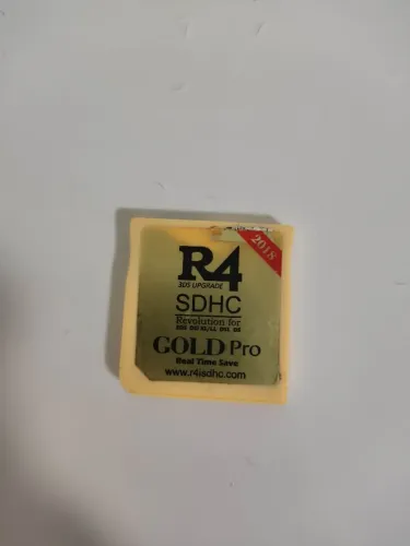 Cartão r4 para Nintendo DS e 3DS