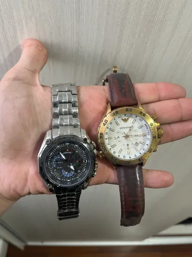 Relógios Disponíveis Para Negócio