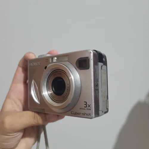 Sony Cyber-shot DSC-W3