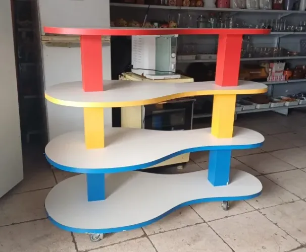 Móvel Modulado para Loja - Expositor/Ilha com rodinhas