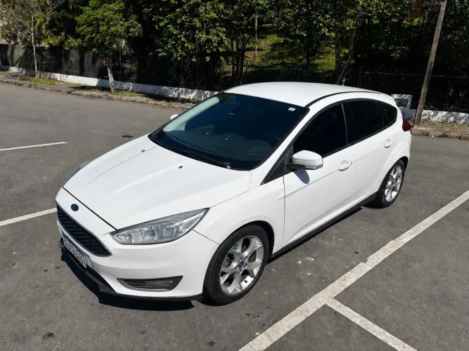 Ford Focus 1.6 S/se/se Plus Flex 8v/16v 5P 2016