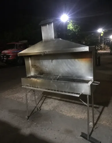 Churrasqueira Industrial Inox com Coifa