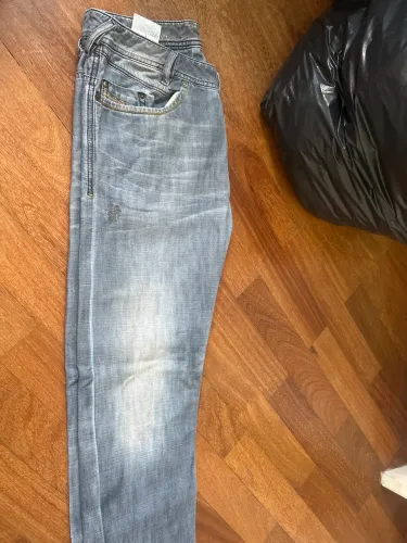 Calça diesel reta