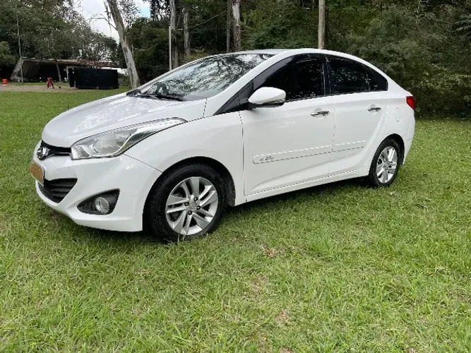 Hyundai HB20S Premium 1.6 Flex 16V Aut. 4P 2015