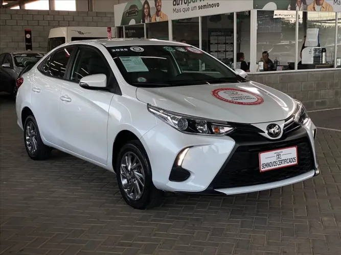 Toyota Yaris XS Sedan 1.5 Flex 16V 4P Aut. 2025