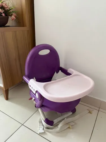 Cadeira de alimentação para bebê