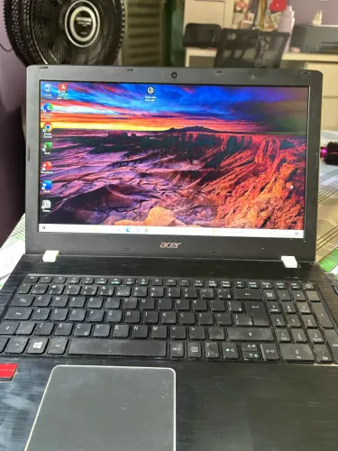 Notebook Acer Aspire E5-553G usado